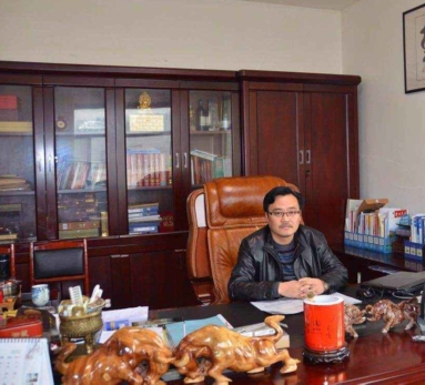 混凝土、倪文勇