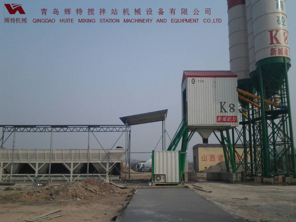 輝特混凝土攪拌站HZS50攪拌性能強，攪拌均勻、迅速，生產(chǎn)效率高