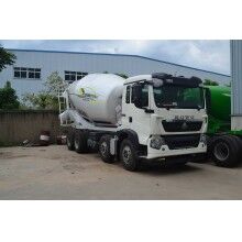 重汽豪沃T5G12方輕量化攪拌車