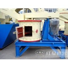 自行式沙石破碎機(jī)價(jià)格不貴，經(jīng)濟(jì)實(shí)惠ZQ82