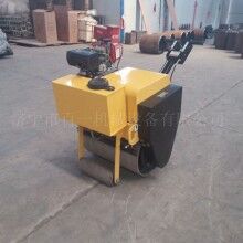 小壓路機(jī)廠家 壓路機(jī)價格 振動壓路機(jī)視頻 震動壓路機(jī)