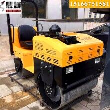 看成??！看1.5噸座駕式柴油壓路機 雙鋼輪壓路機 溝槽施工壓土機