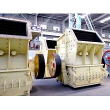 在砂石緊缺的非常時期,小型碎沙機(jī)發(fā)揮大作用